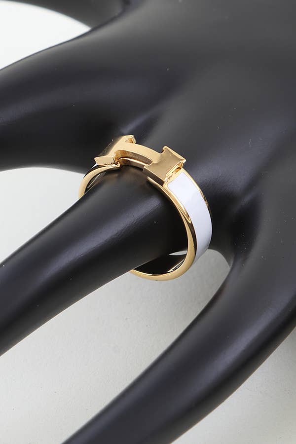 H Classy Ring