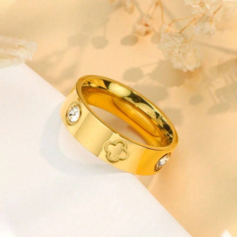 Hey clover ring