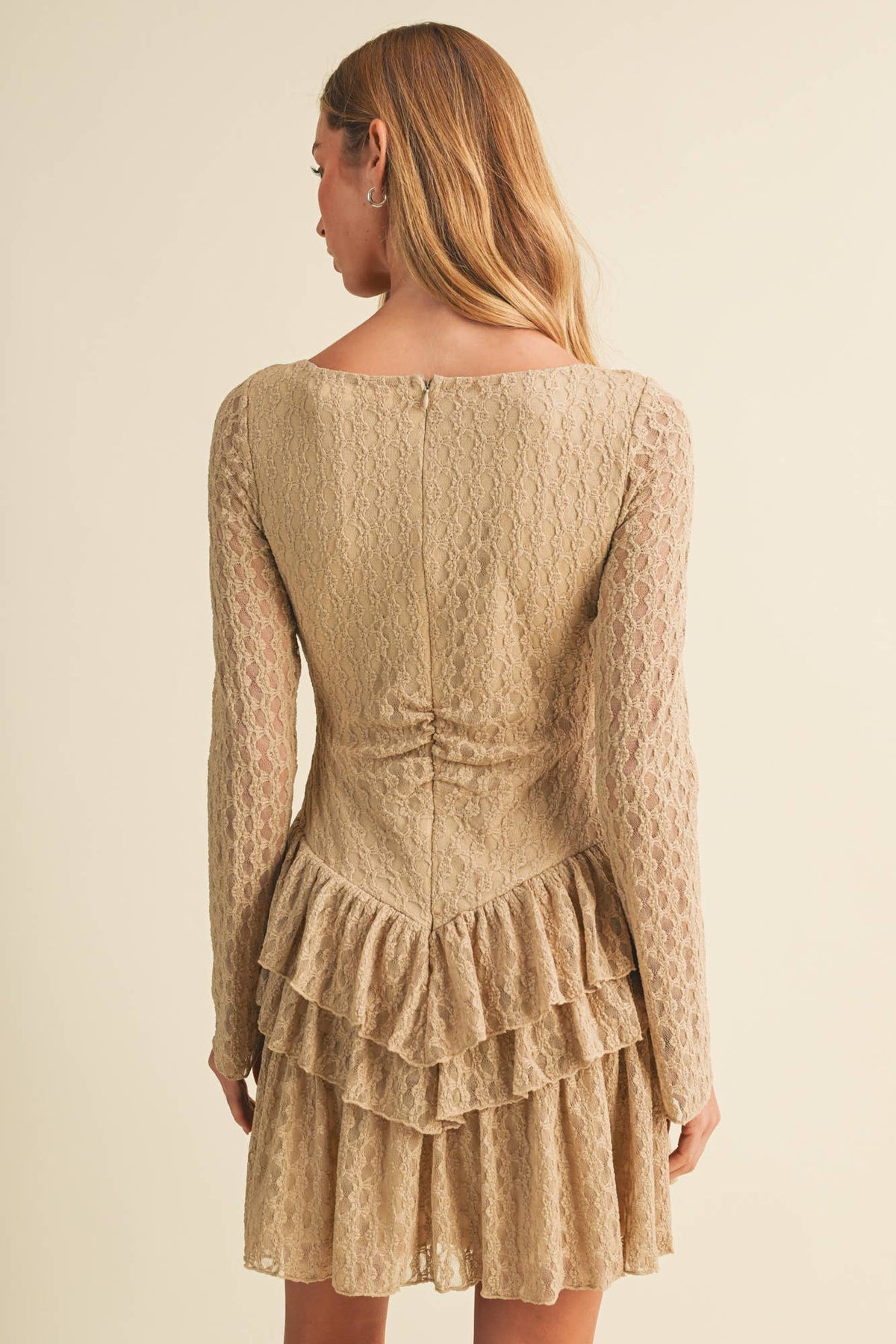 Bateau Neck Tiered Flounce Knit Dress