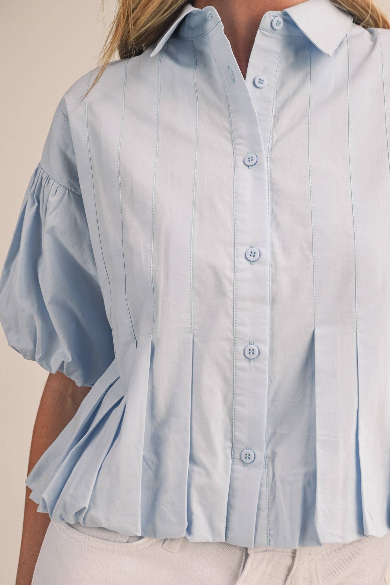 PLEATED BUBBLE HEM BUTTON DOWN TOP MTP4694: BANANA CREAM / S