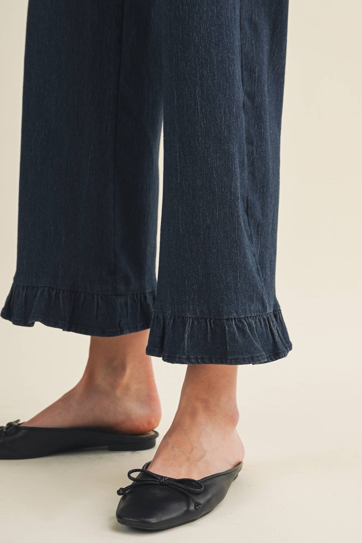 Wide-Leg Ruffle Hem Patch Pocket Trousers