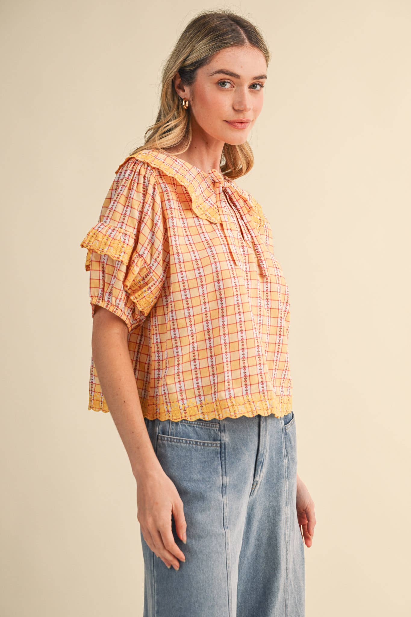 FLORAL GINGHAM EMBROIDERED DOLL COLLAR TOP MTP4602: YELLOW GINGHAM / S