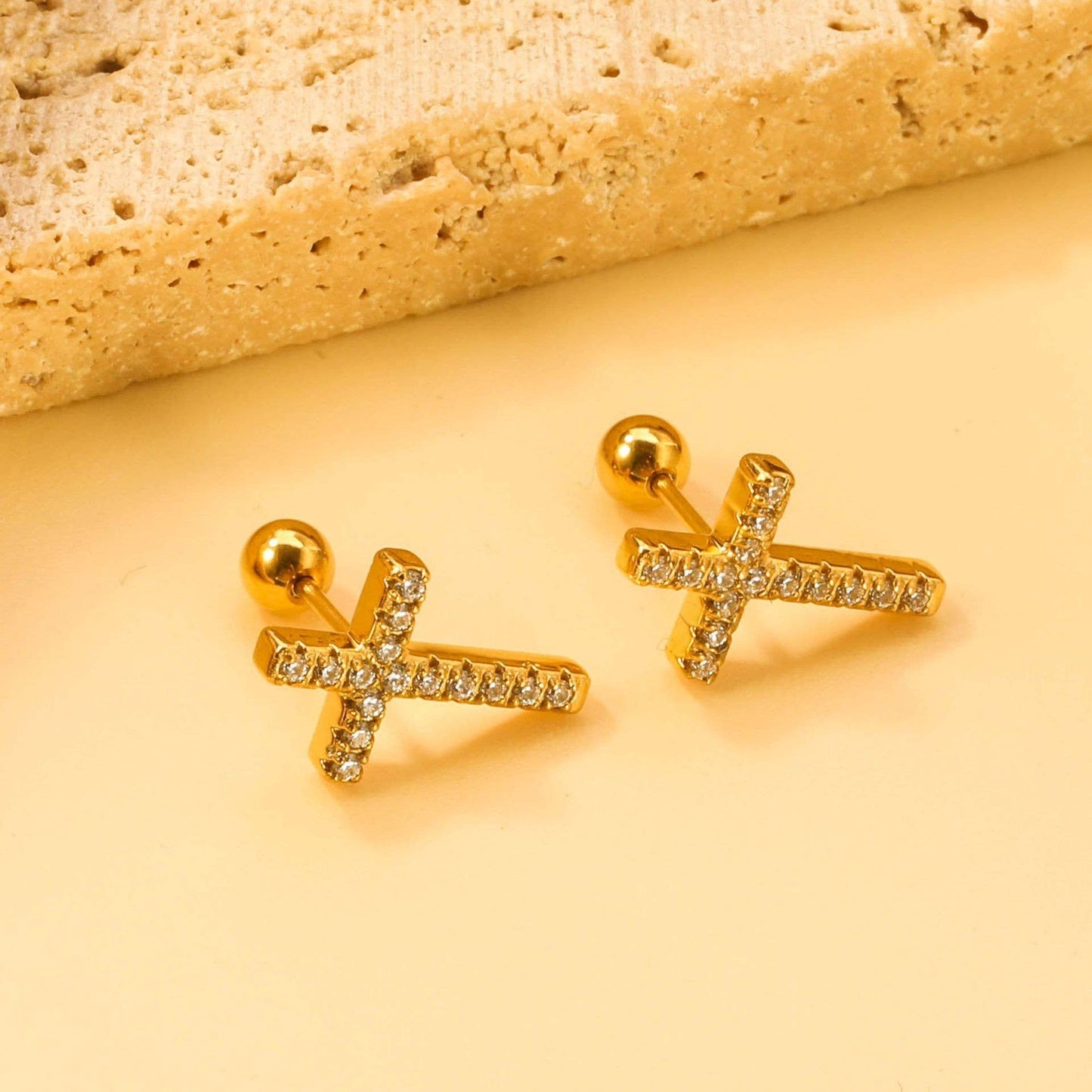 CROSS STUDS