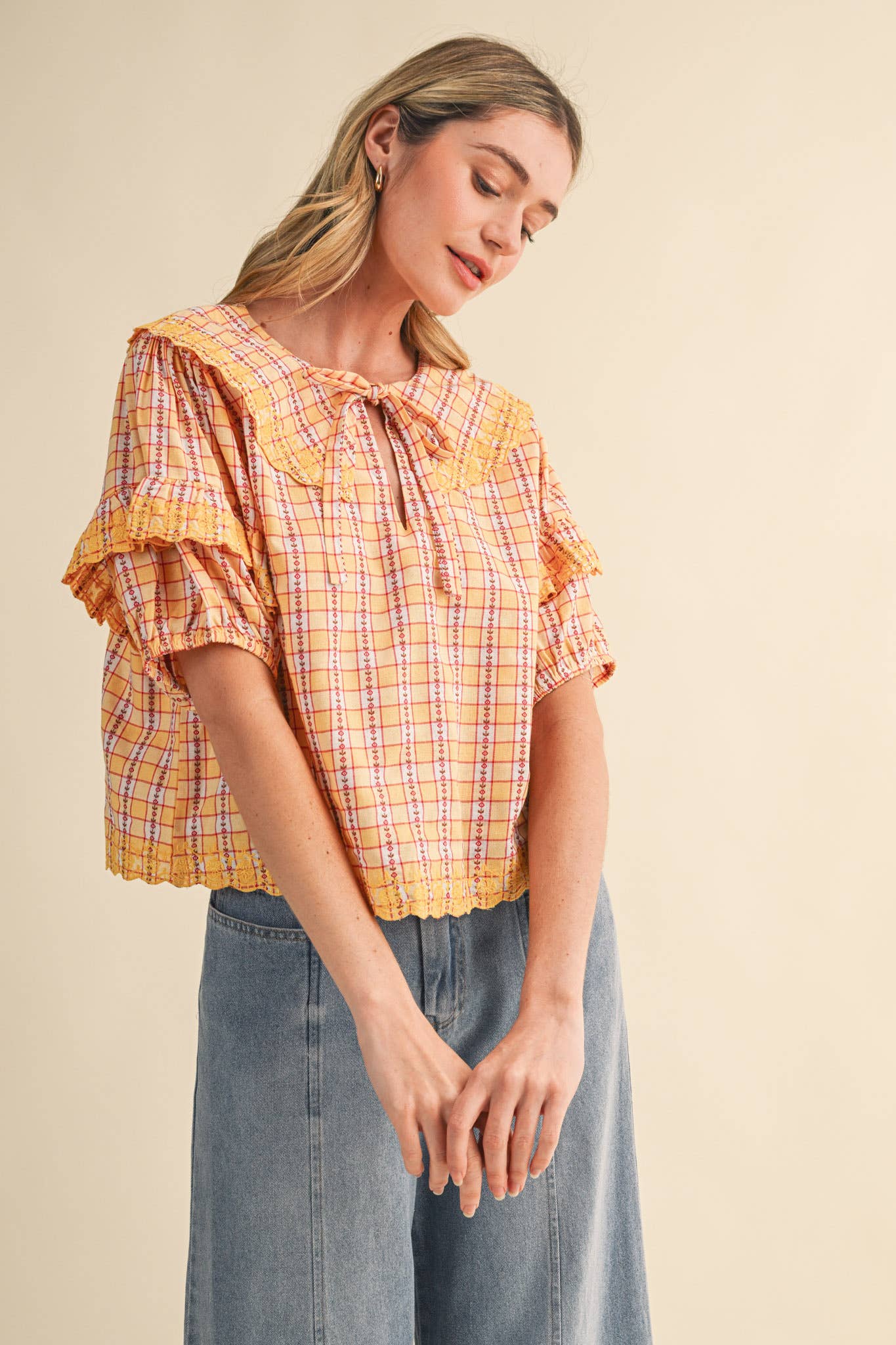 FLORAL GINGHAM EMBROIDERED DOLL COLLAR TOP MTP4602: YELLOW GINGHAM / S
