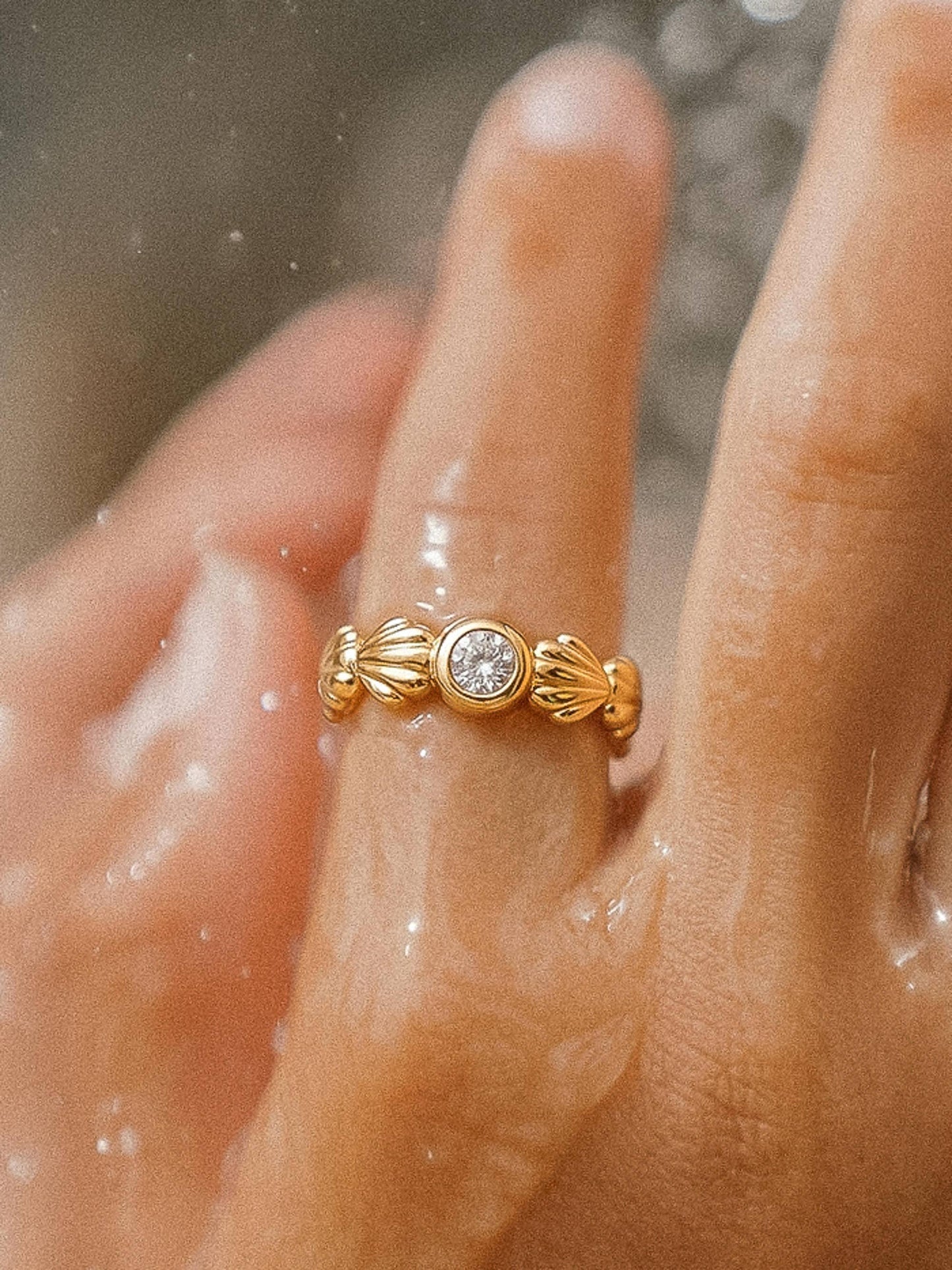 Féerie 18K Gold Non-Tarnish Shell Band CZ Ring