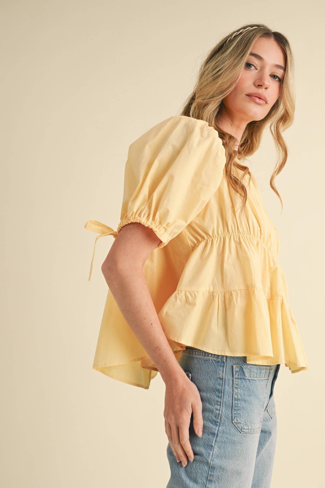 TIERED SHIRRING PUFF SLEEVE TOP MTP3081: PEACH FUZZ / S