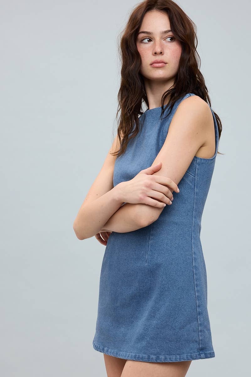 CASUAL DENIM BOAT NECK INSIDE SHORTS MINI DRESS: DENIM / S