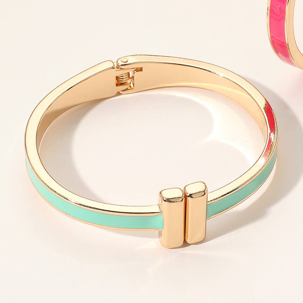 Metal Bar Tip Enamel Hinged Bangle Bracelet: Black