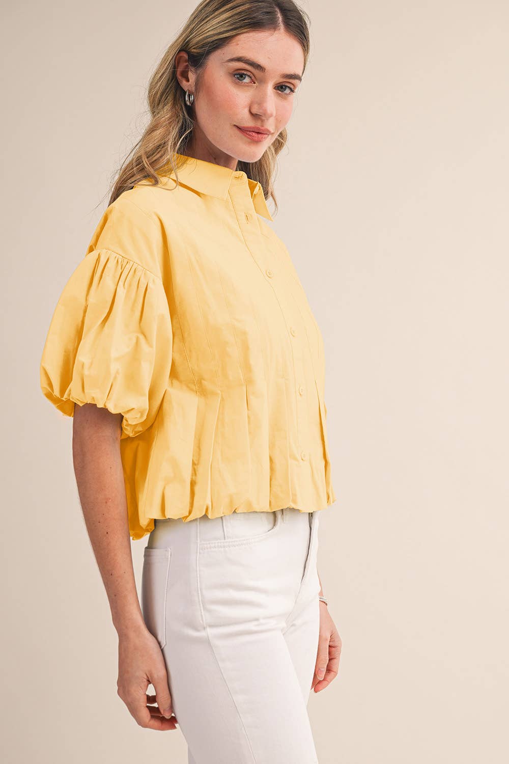 PLEATED BUBBLE HEM BUTTON DOWN TOP MTP4694: BANANA CREAM / S