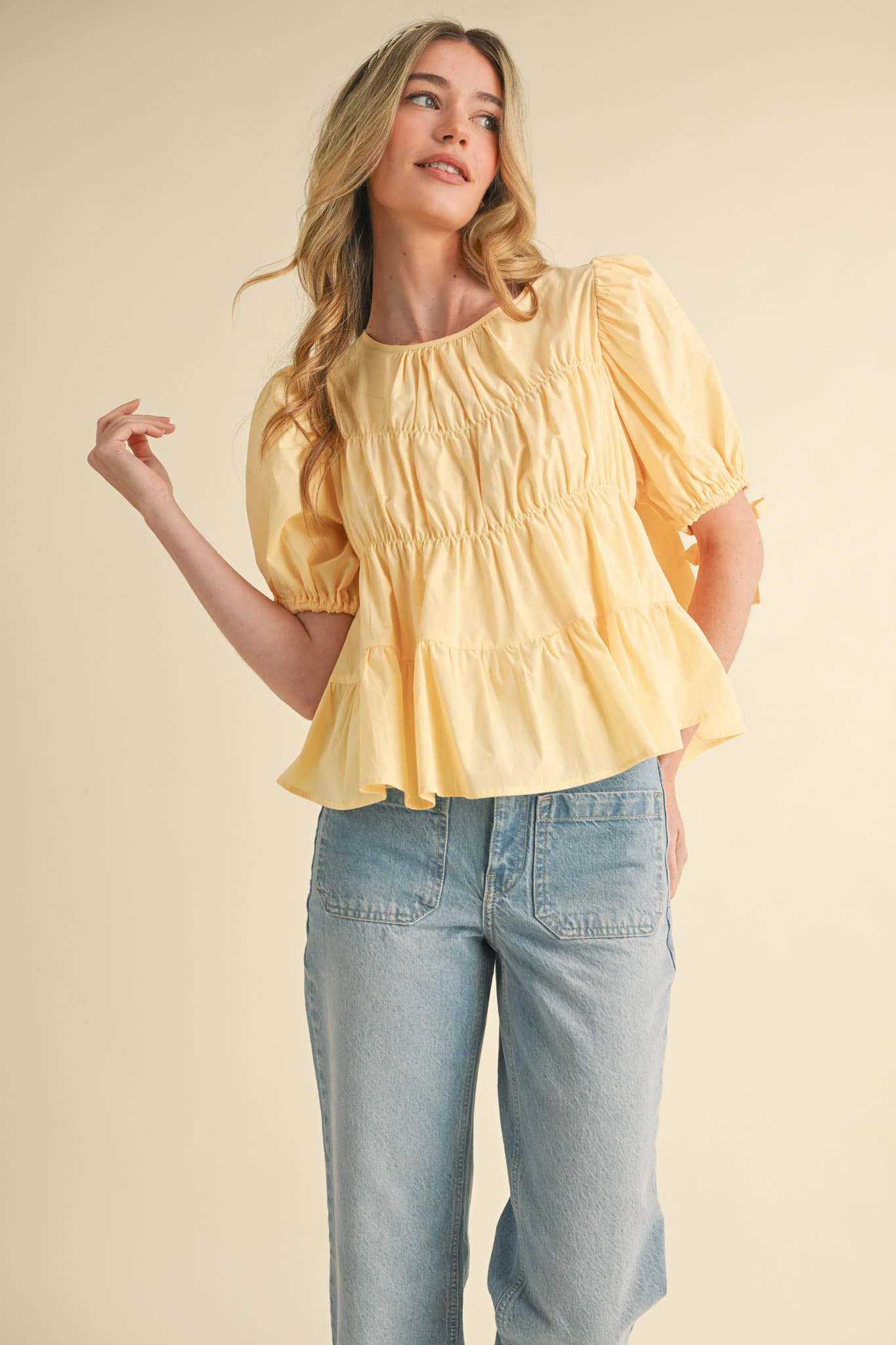 TIERED SHIRRING PUFF SLEEVE TOP MTP3081: PEACH FUZZ / S