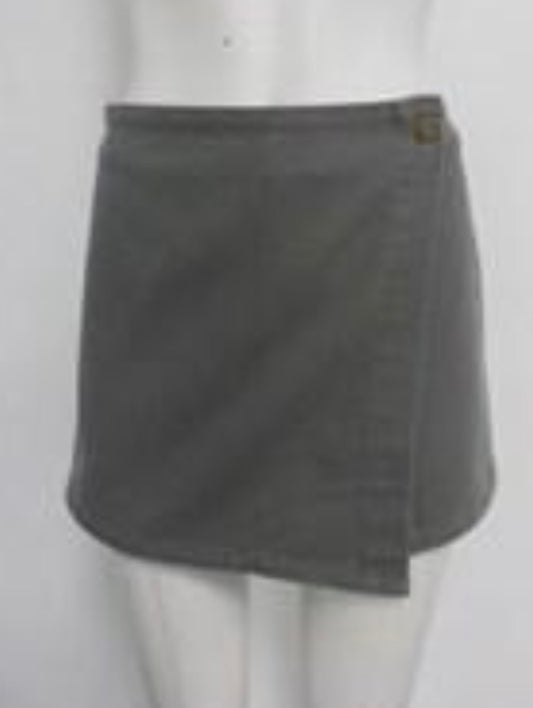 Fall barn skort