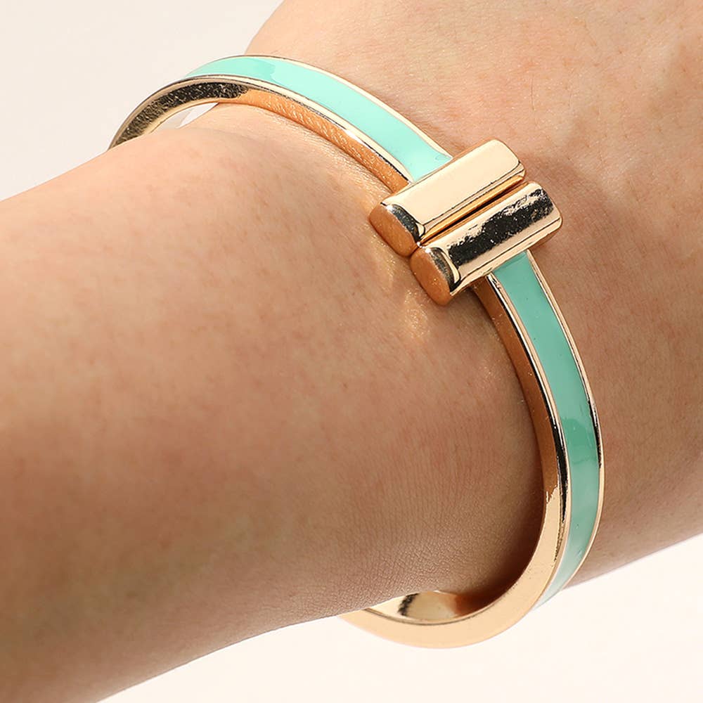 Metal Bar Tip Enamel Hinged Bangle Bracelet: Black
