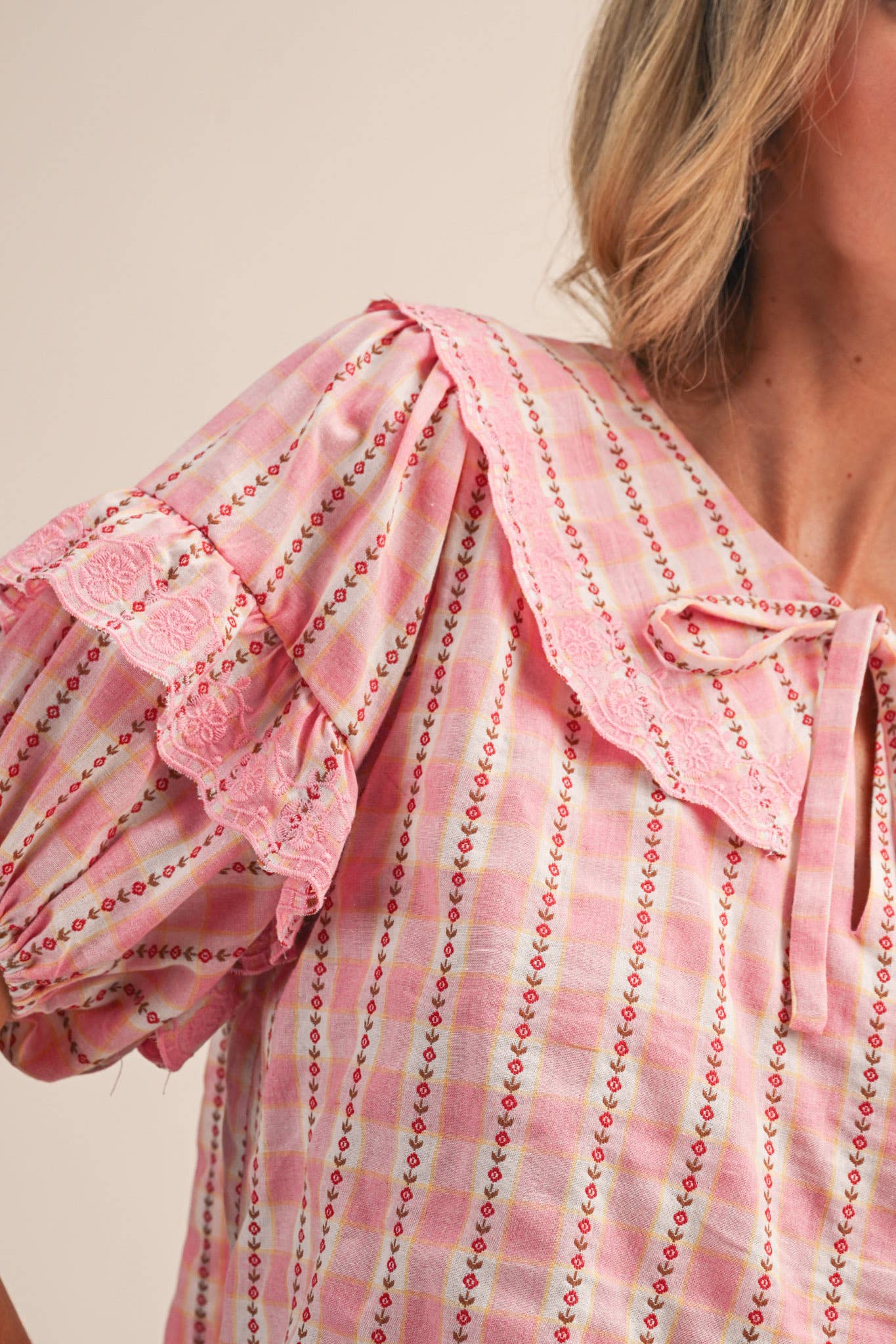 FLORAL GINGHAM EMBROIDERED DOLL COLLAR TOP MTP4602: YELLOW GINGHAM / S