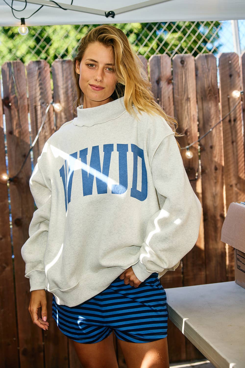 WWJD & AMEN mockneck