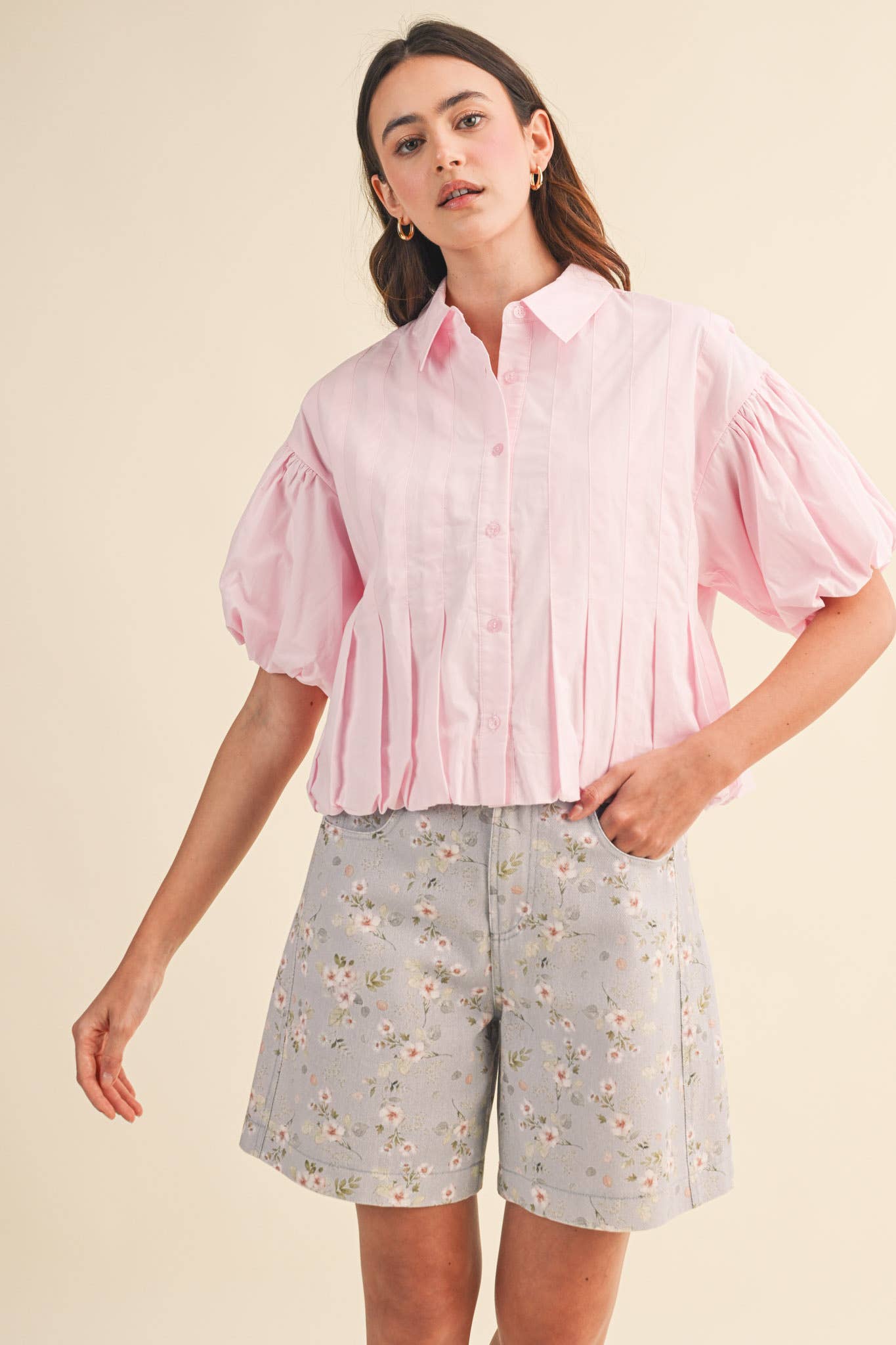 PLEATED BUBBLE HEM BUTTON DOWN TOP MTP4694: BANANA CREAM / S