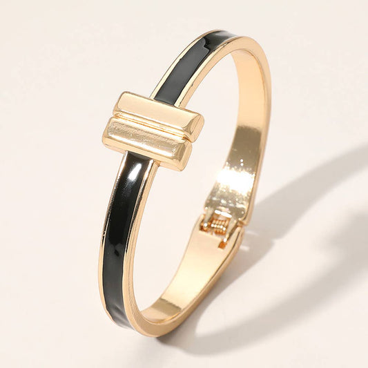 Metal Bar Tip Enamel Hinged Bangle Bracelet: Black