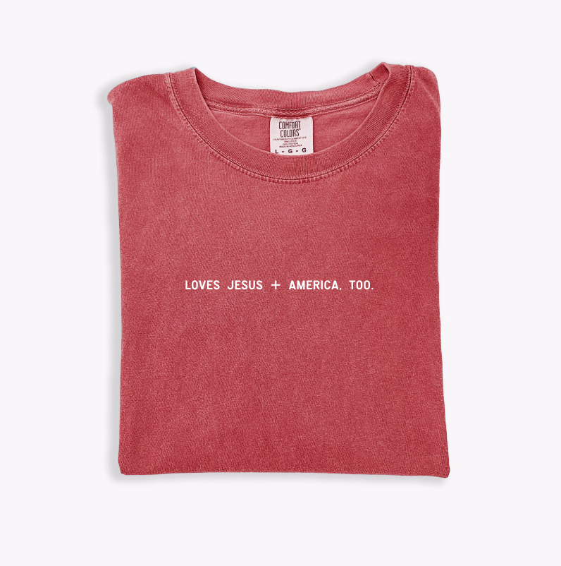 Loves Jesus + America, Tee