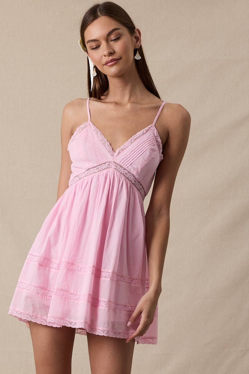 SOFT SOLID COLOR V-NECK LACE TRIM MINI DRESS: BABY PINK / S