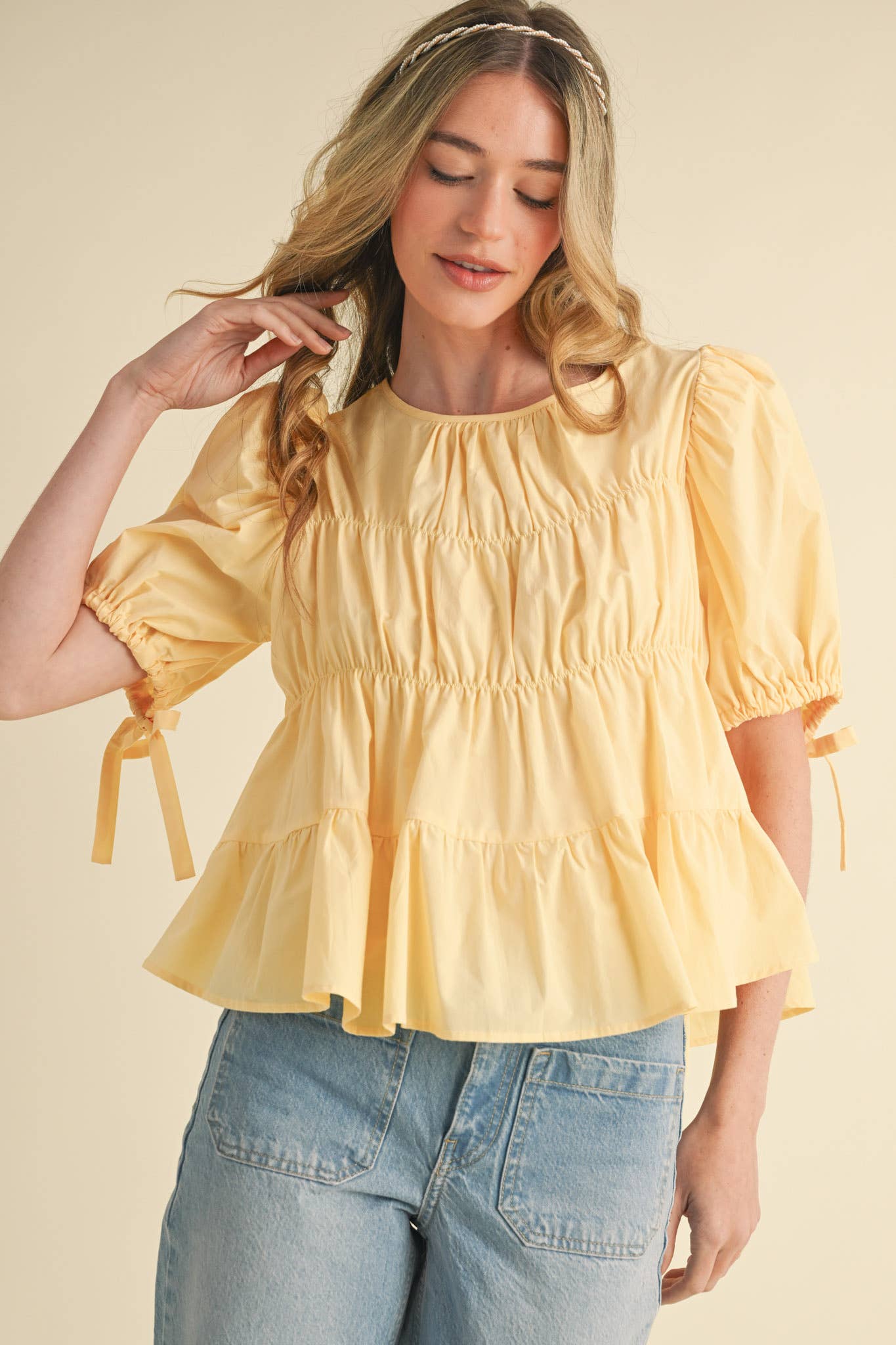TIERED SHIRRING PUFF SLEEVE TOP MTP3081: PEACH FUZZ / S