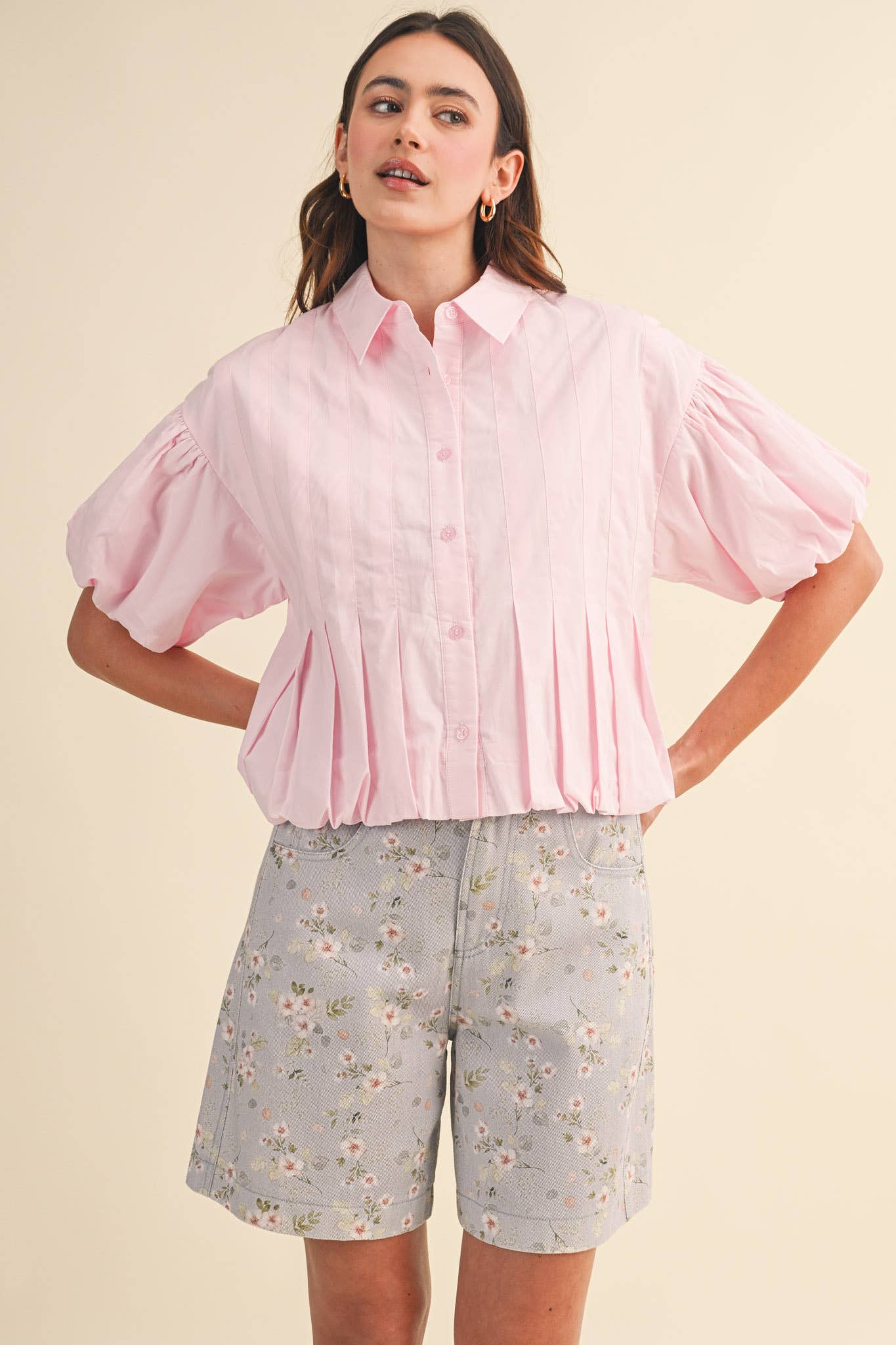 PLEATED BUBBLE HEM BUTTON DOWN TOP MTP4694: BANANA CREAM / S